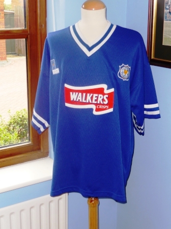 1253305594football%20shirts%20august%2009%20025.JPG