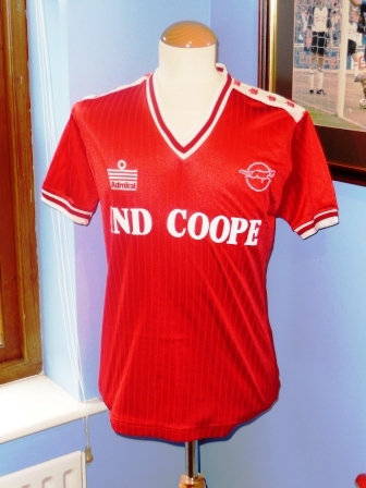 1254168255August%2009%20shirts%202%20005.JPG